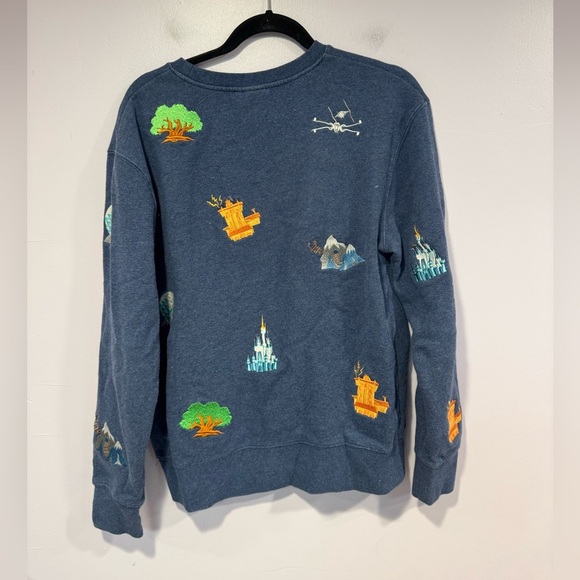 Embroidered Walt Disney World park icon sweatshirt - Picture 3 of 3